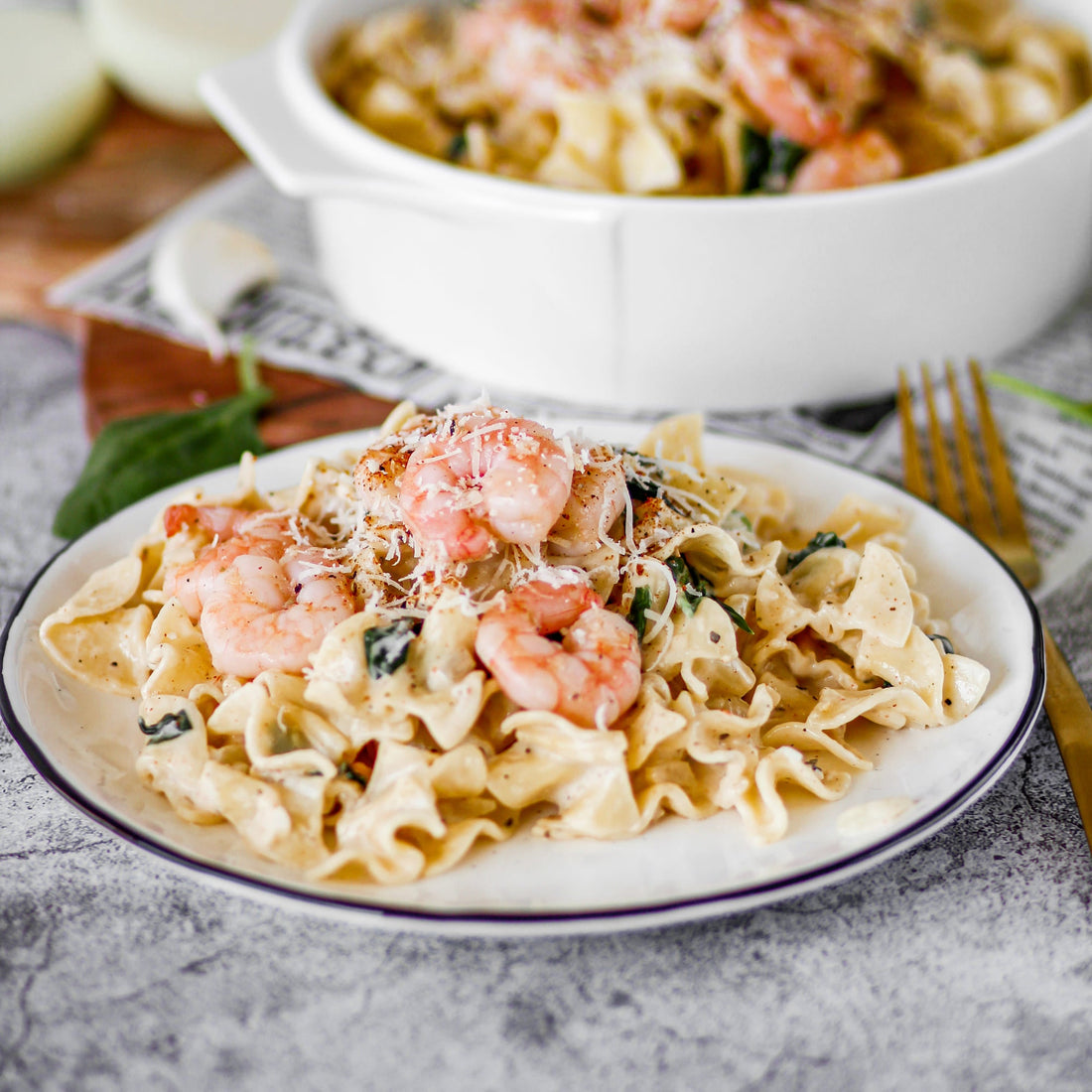 Farfalline mit cremiger Sahnesauce und Garnelen