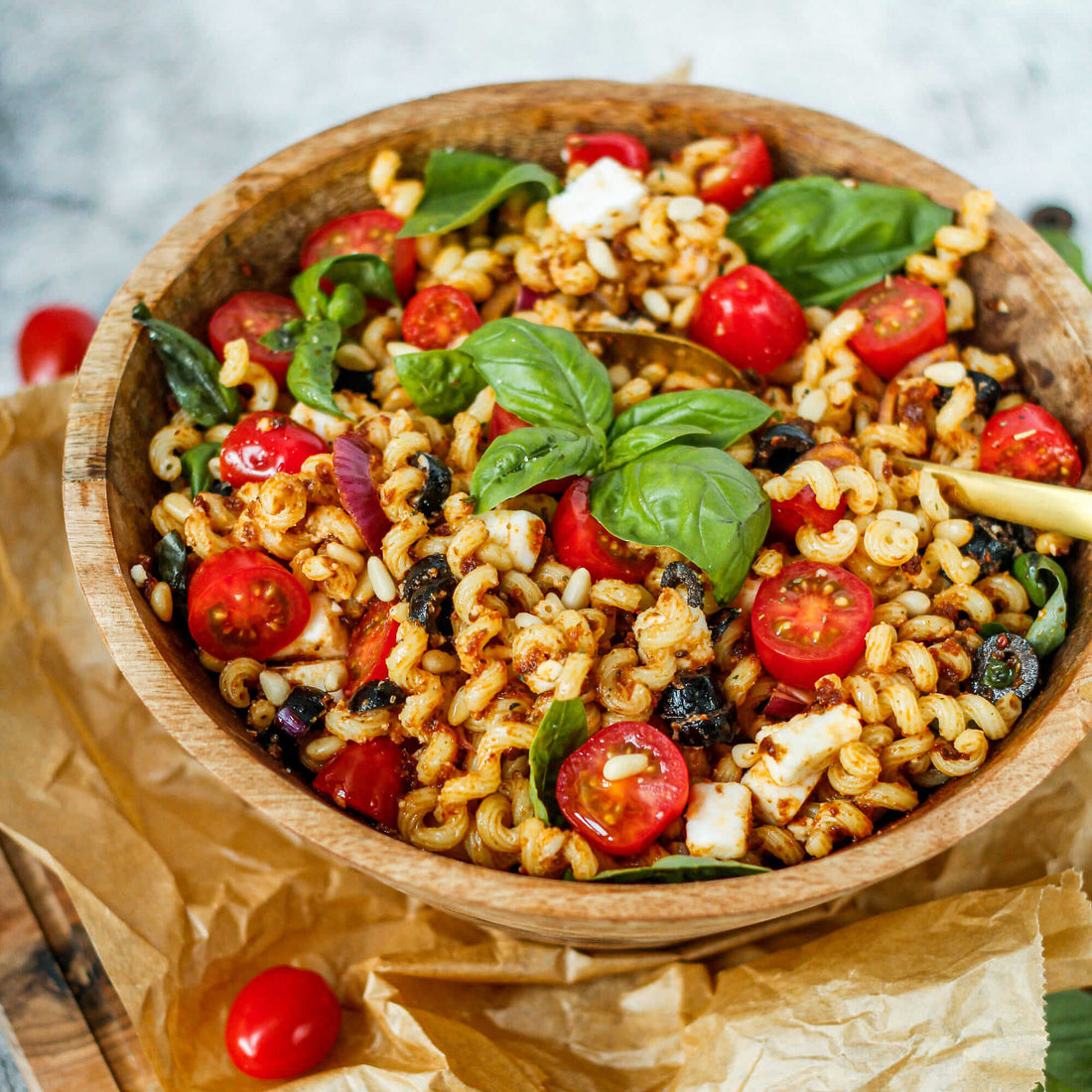 Leckerer Nudelsalat mit Pesto