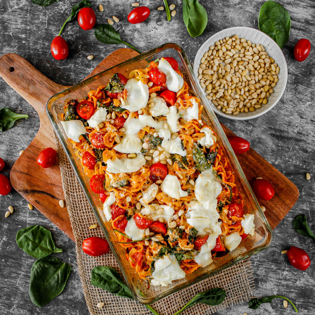 Sommerlicher Auflauf mit Ricotta Tomatensauce